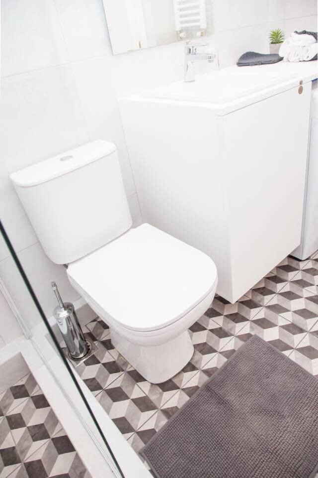 Fully Renovated, Modern Beauty In Central Athens! 외부 사진