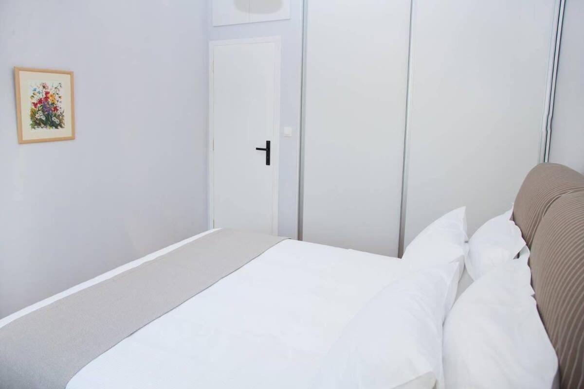 Fully Renovated, Modern Beauty In Central Athens! 외부 사진